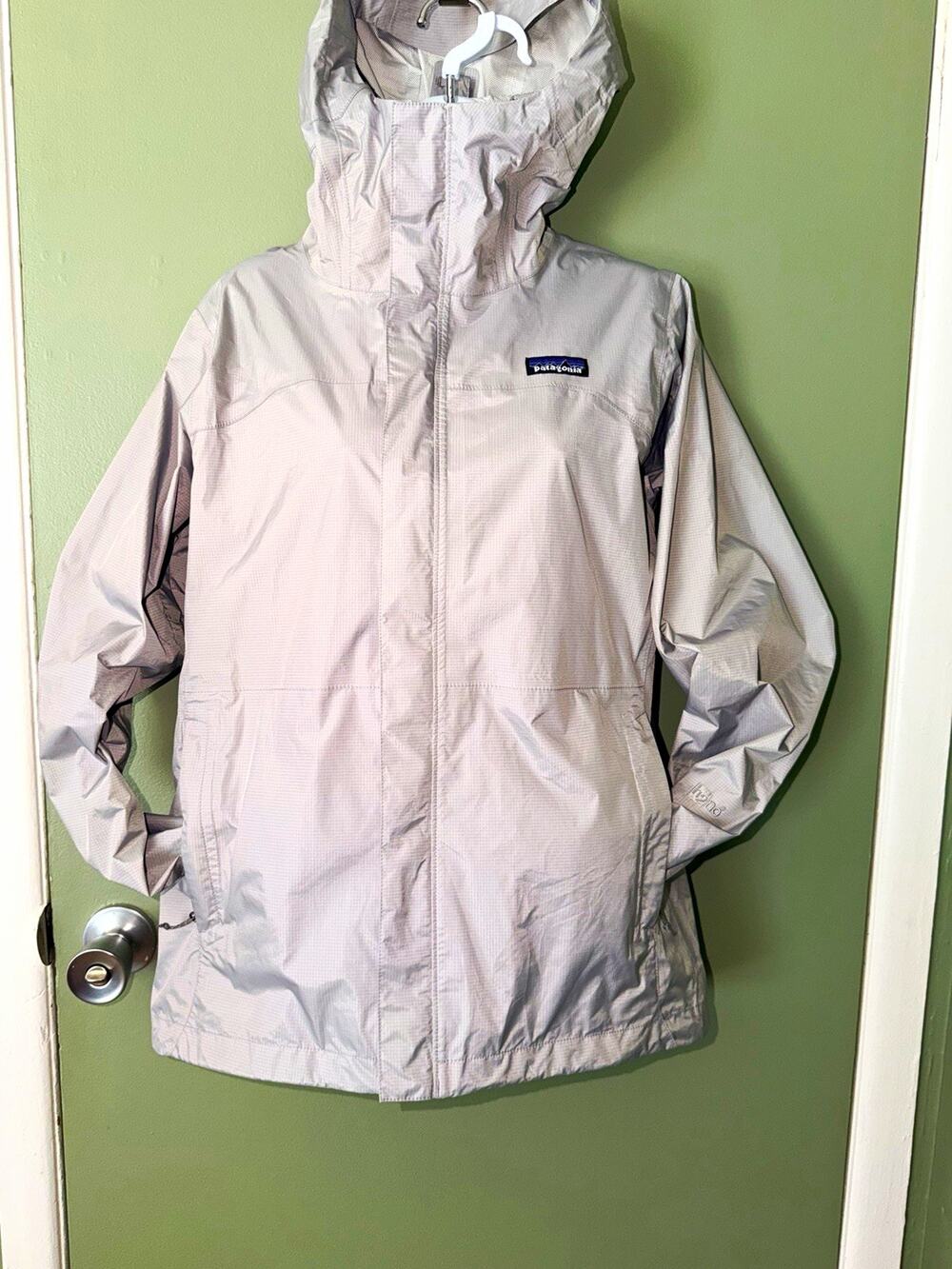 Patagonia Women's Hooded Full Zip Rain Coat Jacket Gray Logo Outdoor Size M